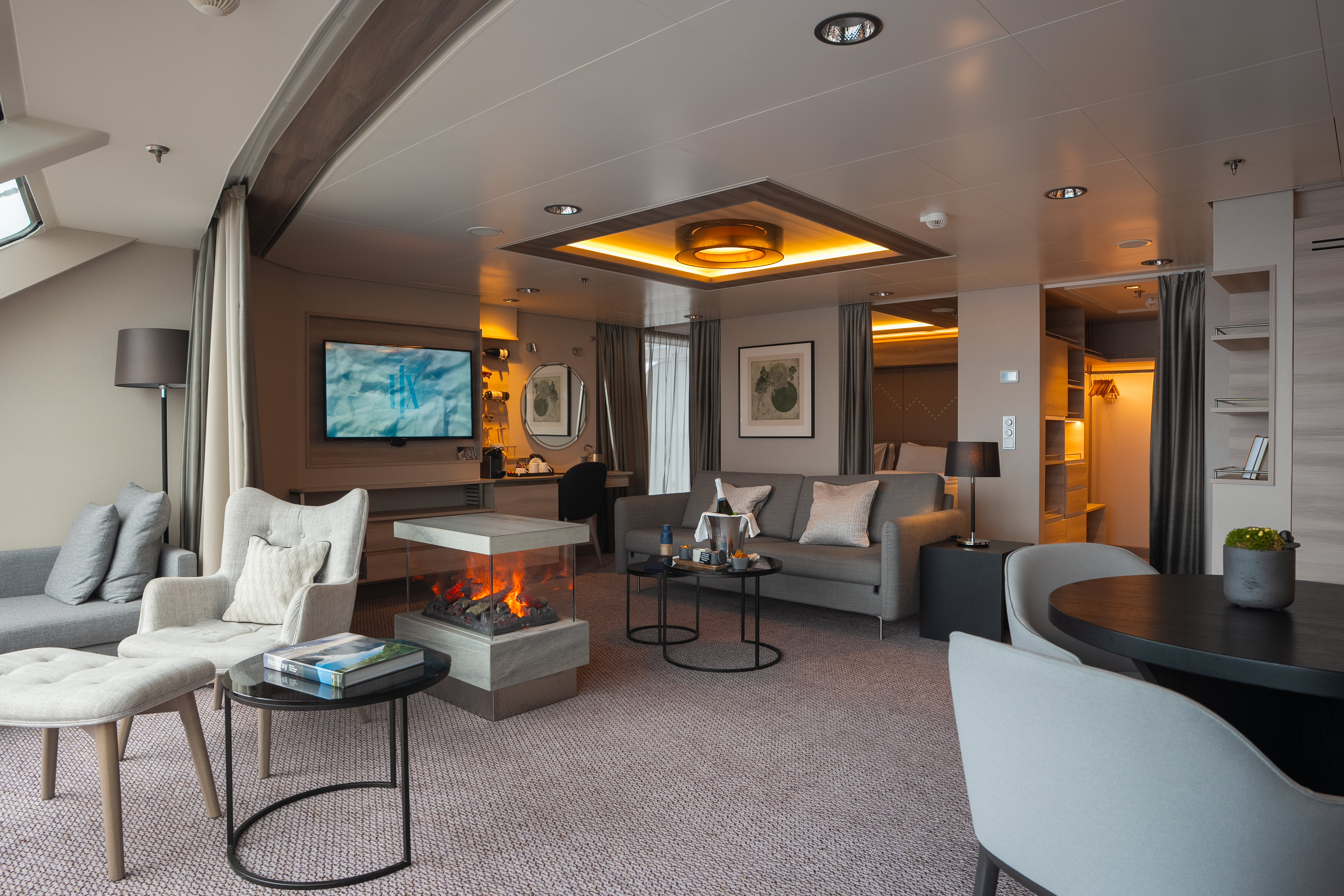 Expedition Suite | XL Suite - With balcony